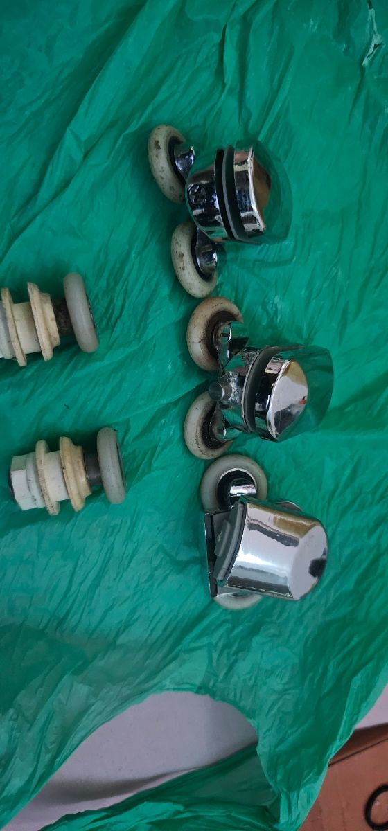 Rodamientos para mampara plateado y blanco