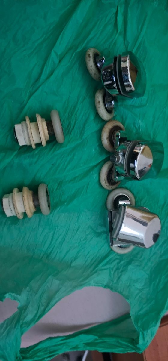 Rodamientos para mampara plateado y blanco