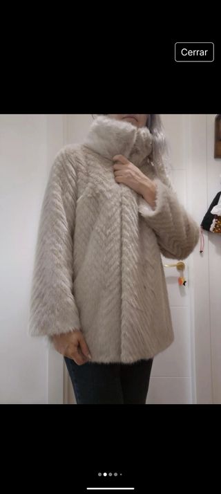 Abrigo beige elegante