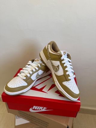 Zapatillas Nike Dunk Low Doradas Mujer