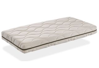 Cama Montessori + colchón Ecus Kids + ropa de cama