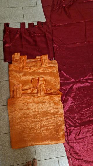 4 Tende in Tessuto Arancioni e Rosse