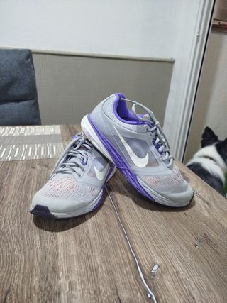 Zapatillas Nike Mujer Gris y Morado