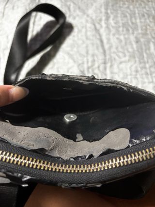 Bandolera Guess Negra