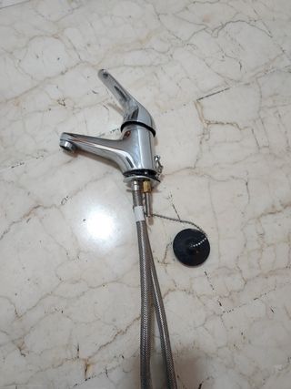 Grifo monomando d lavabo en muy buen estado 
