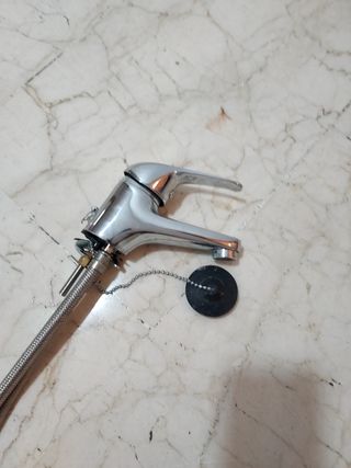 Grifo monomando d lavabo en muy buen estado 