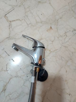 Grifo monomando d lavabo en muy buen estado 