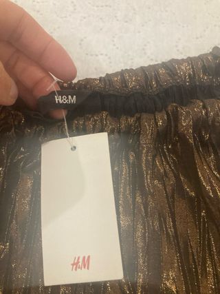 Top H&M Dorado Metálico Talla M Nuevo con Etiqueta