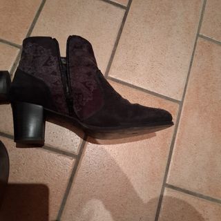 Stivaletti Desigual neri con fantasia