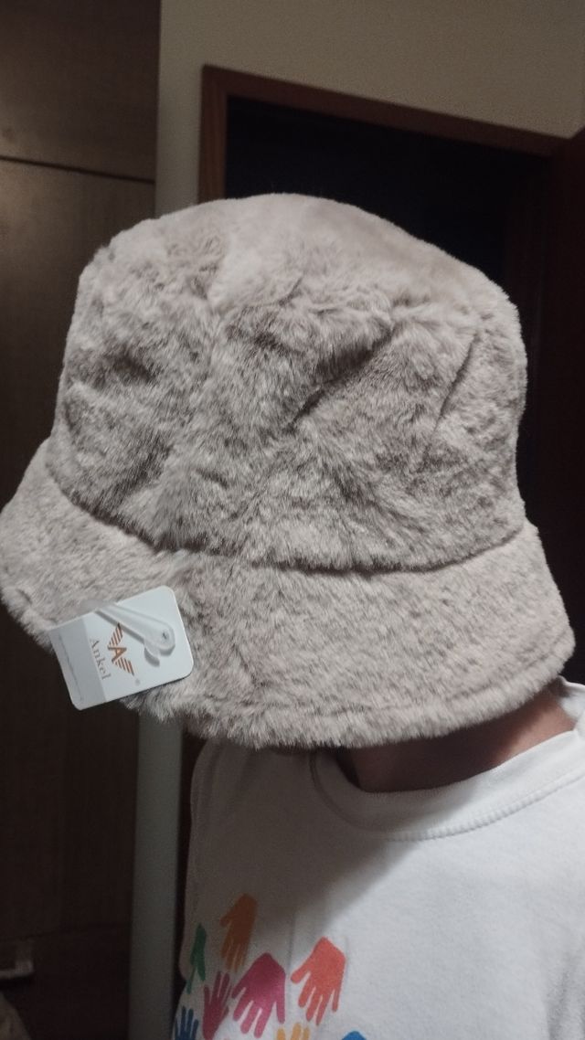 Chapéu de pelo bege/castanho