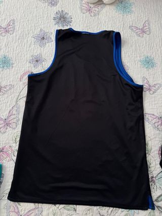 Camiseta Adidas Basketball reversible talla S