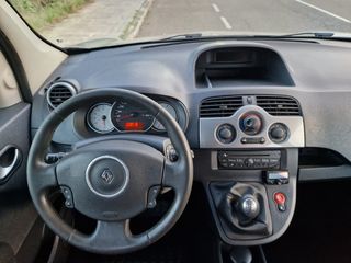 Furgoneta Renault Kangoo camperizada 