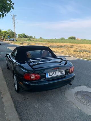 Coche descapotable Mazda,MX5.