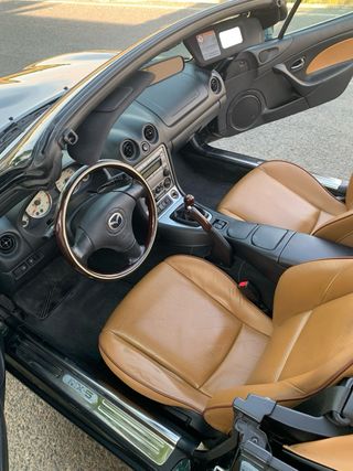 Coche descapotable Mazda,MX5.