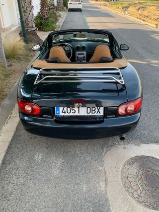 Coche descapotable Mazda,MX5.