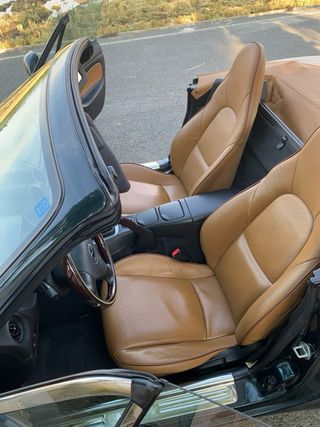 Coche descapotable Mazda,MX5.