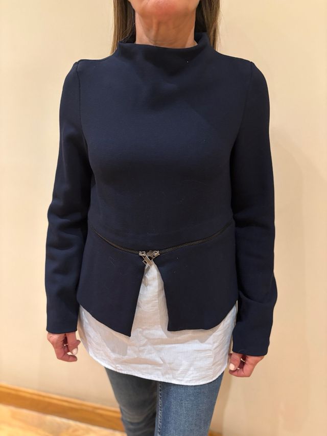 Jersey Zara azul con camisa incorporada