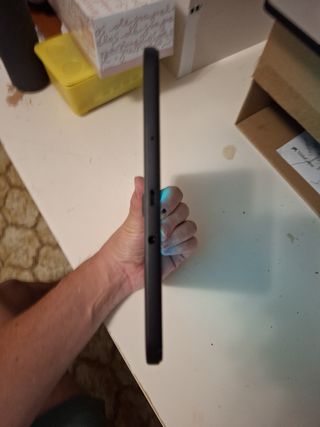 Tablet Samsung SM-T585