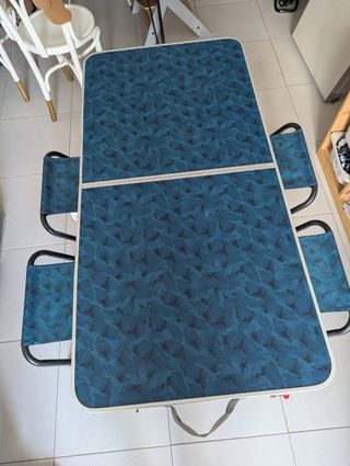 Mesa con 4 Taburetes Decathlon