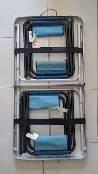 Mesa con 4 Taburetes Decathlon