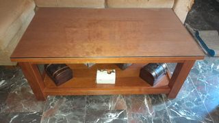 Mueble de salón madera y cristal