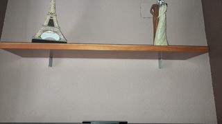 Mueble de salón madera y cristal