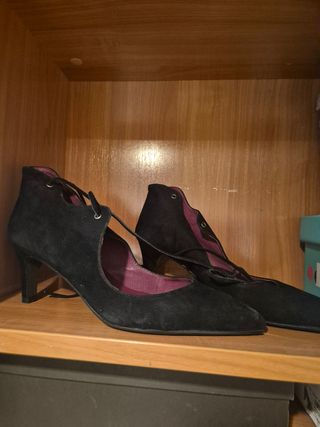 Zapatos de tacón negros con cordones en piel auten