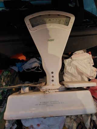 Báscula antigua ultramarinos Avery