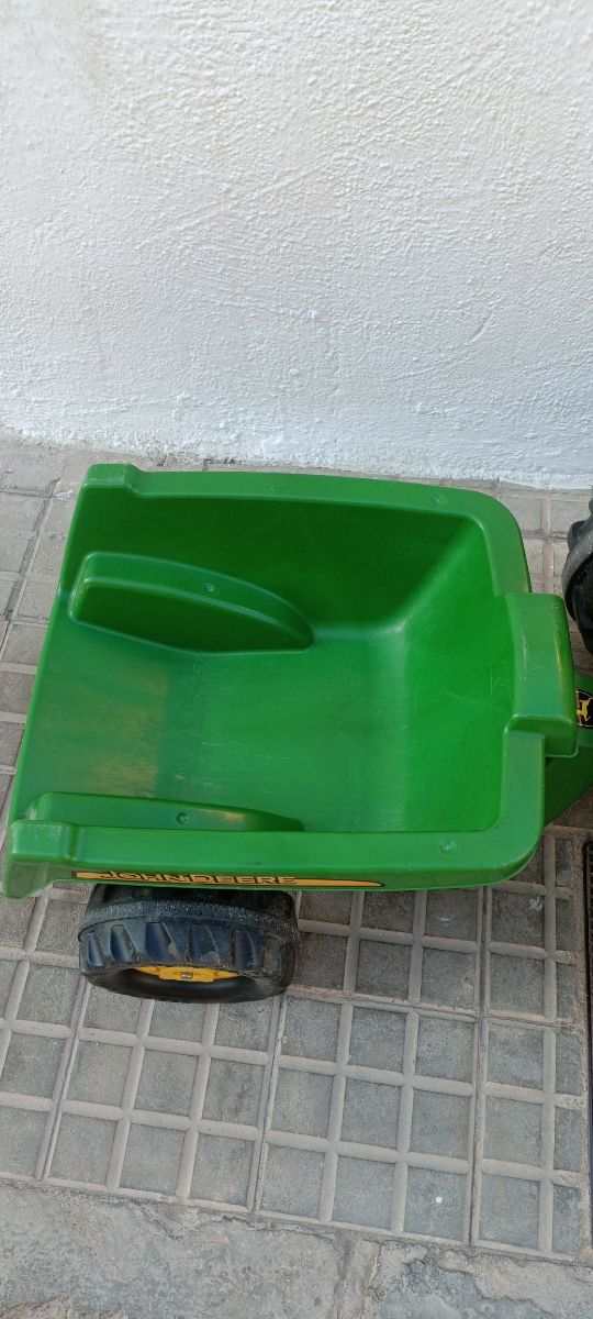 Tractor infantil John Deere