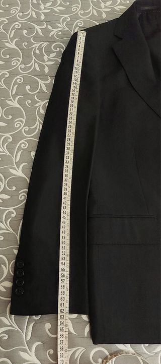 Traje de hombre negro