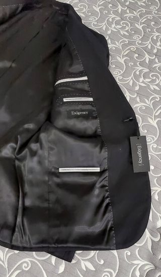 Traje de hombre negro
