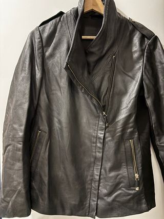 Cazadora de piel Cortefiel negra