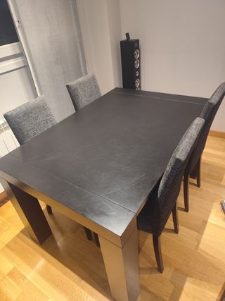 Conjunto mesa centro y mesa comedor y 4 sillas 