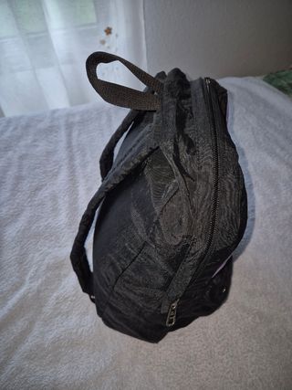 Mochila Le Coq Sportif Negra y Morada