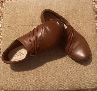 Scarpe Clarks in pelle marrone