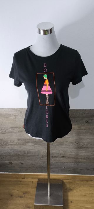 Camiseta Dolores Promesas Negra
