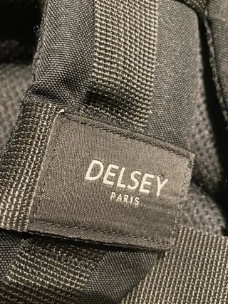 Mochila Delsey Paris Negra - Built for athletes