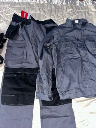 Ropa de trabajo gris y negra talla XL