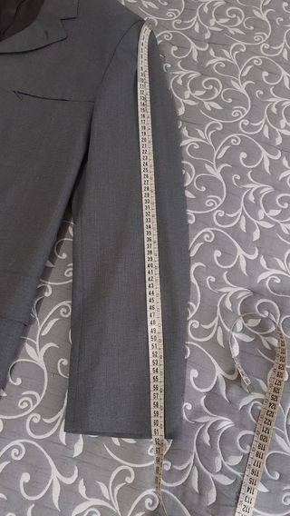 Traje de hombre gris