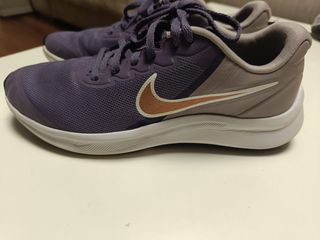 Zapatillas Nike talla 40 moradas