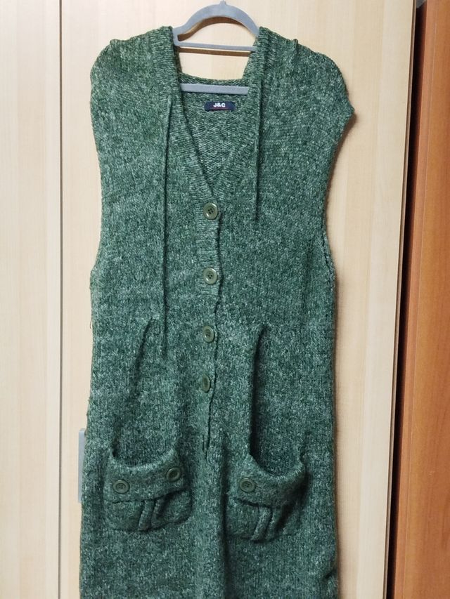 Gilet lungo J&C con cappuccio verde