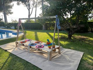 Mesa baja de palets para jardín