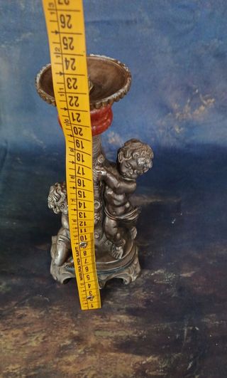 Portacandele vintage con putti in metallo