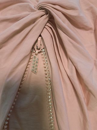 T-shirt donna rosa con nodo e strass