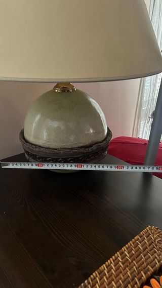 Lámpara de mesa cerámica y metal