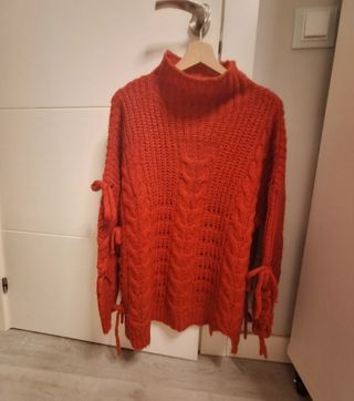 Jersey Bershka oversize rojo talla S