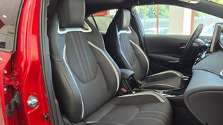 Toyota Corolla 2.0 180H GR-SPORT E-CVT