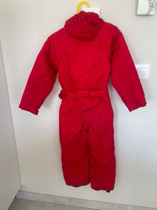 Mono de esquí rojo para niños