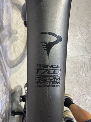 Pinarello Prince T700