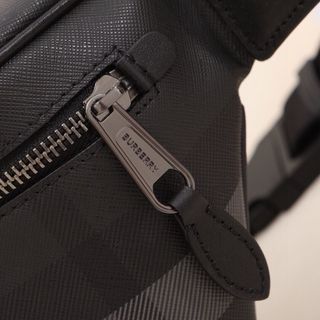 Riñonera Burberry Negra